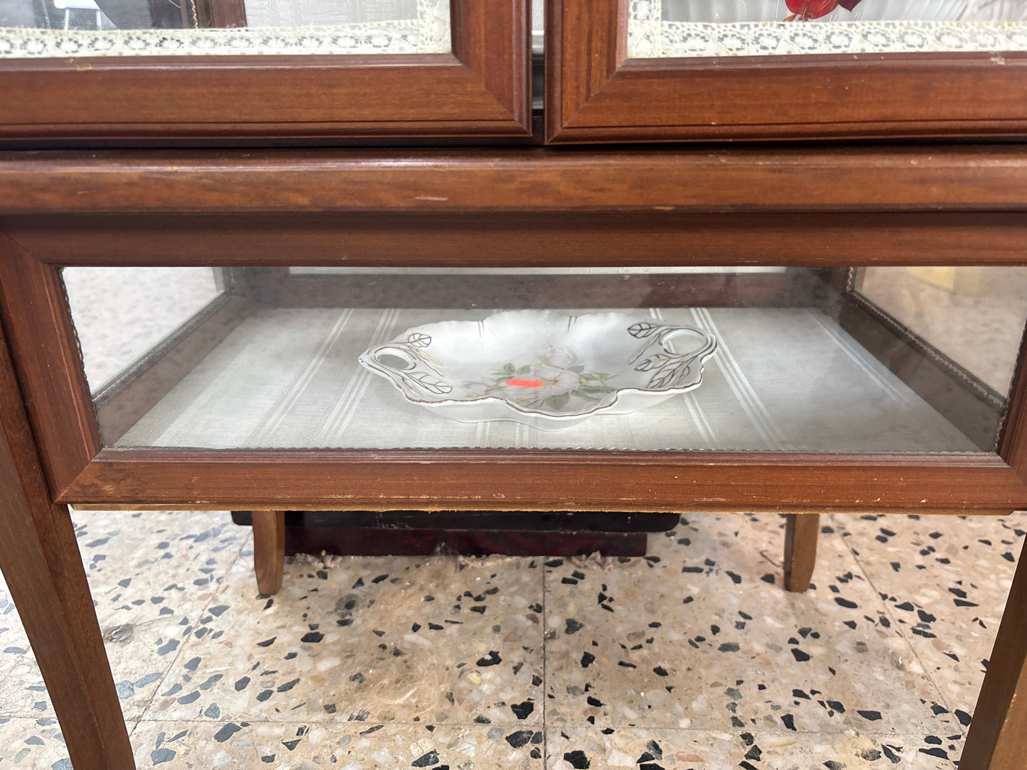 Vetrinetta vintage 60x130 cm con vetri e piedini Mercatino Usato Crotone