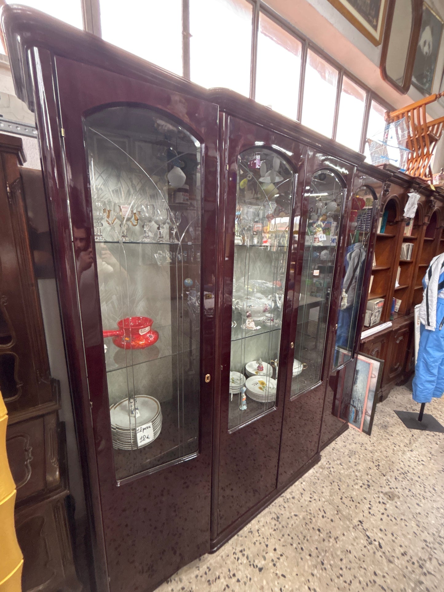 Vetrina moderna 4 ante 210x220 cm laccata lucida – mobile espositore elegante Mercatino Usato Crotone