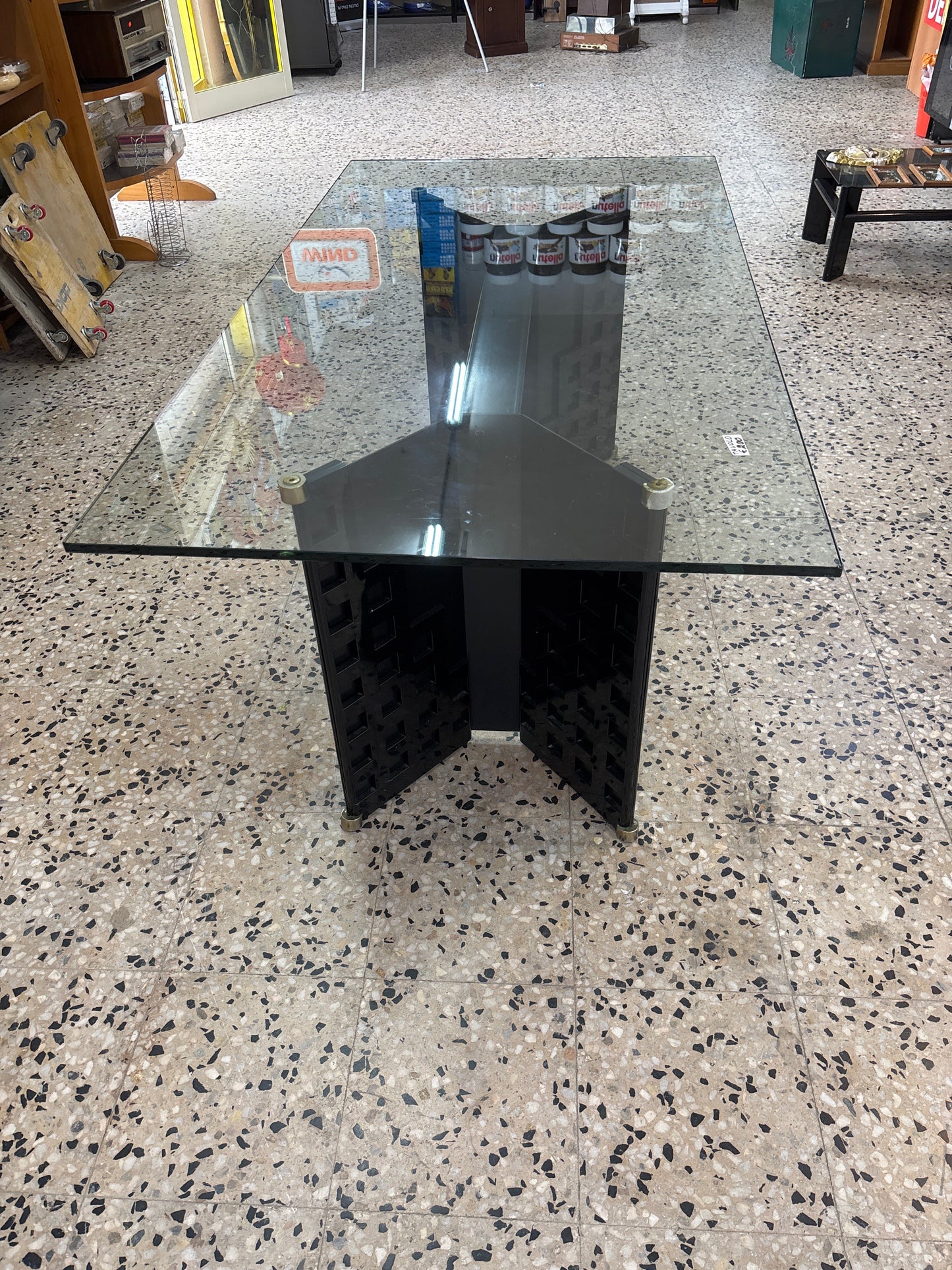 Tavolo moderno in vetro 180x95 cm con base scultorea – design elegante Mercatino Usato Crotone