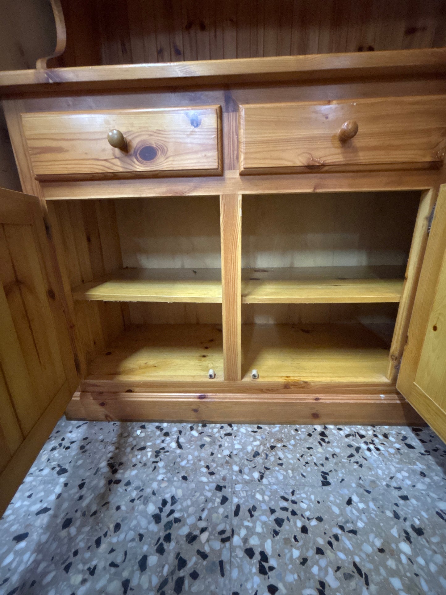 Cristalliera in Legno Massello con Ante in Vetro - 150x47x192 cm Mercatino Usato Crotone