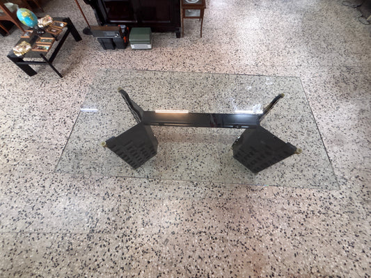Tavolo moderno in vetro 180x95 cm con base scultorea – design elegante Mercatino Usato Crotone