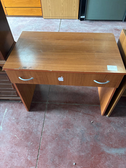 Scrivania con cassetto centrale in legno – L90×A75×P55 cm Mercatino Usato Crotone