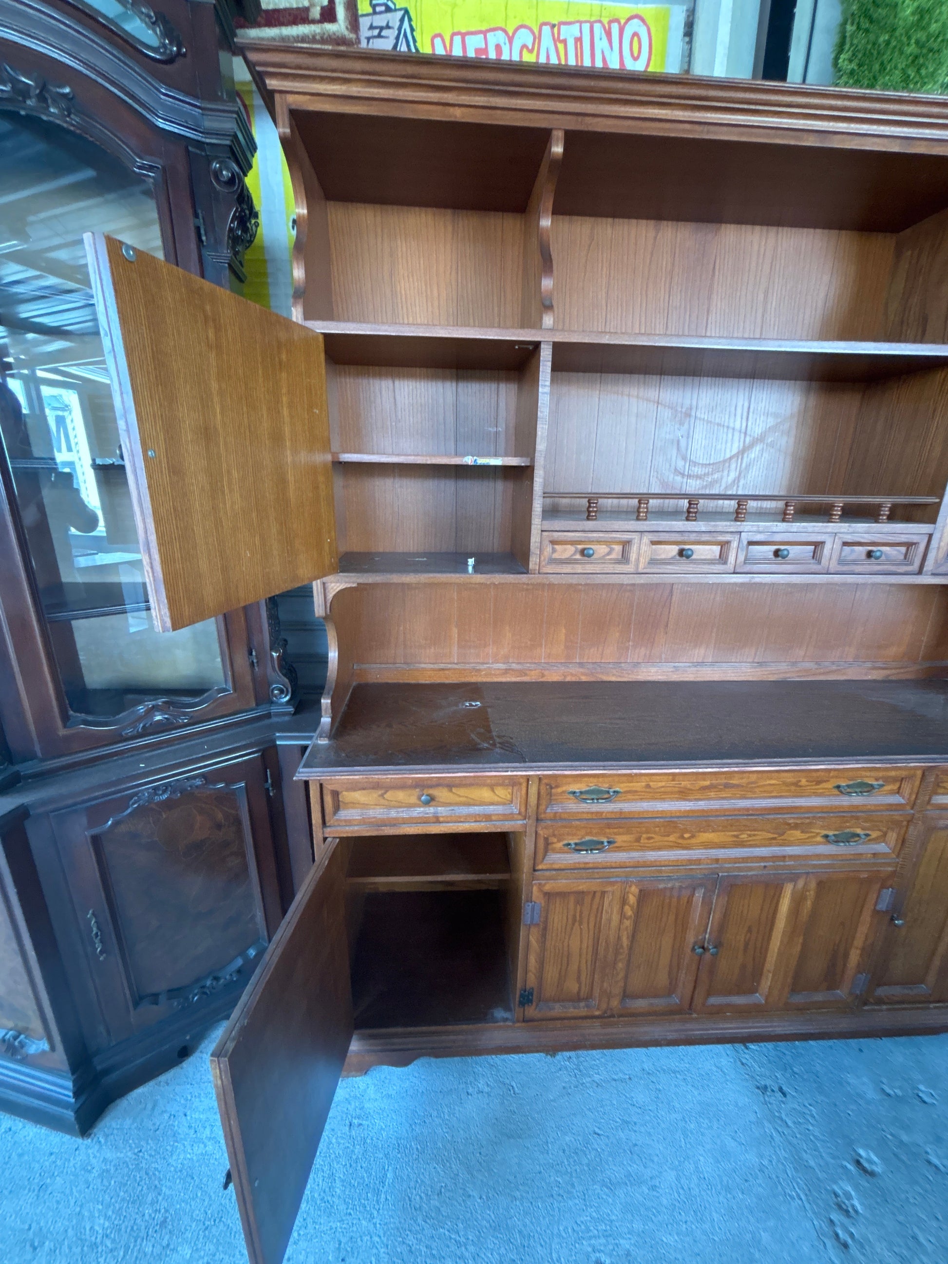 Credenza Rustica in Legno con Vetrinetta - Mobile da Cucina 185x205 cm Mercatino Usato Crotone