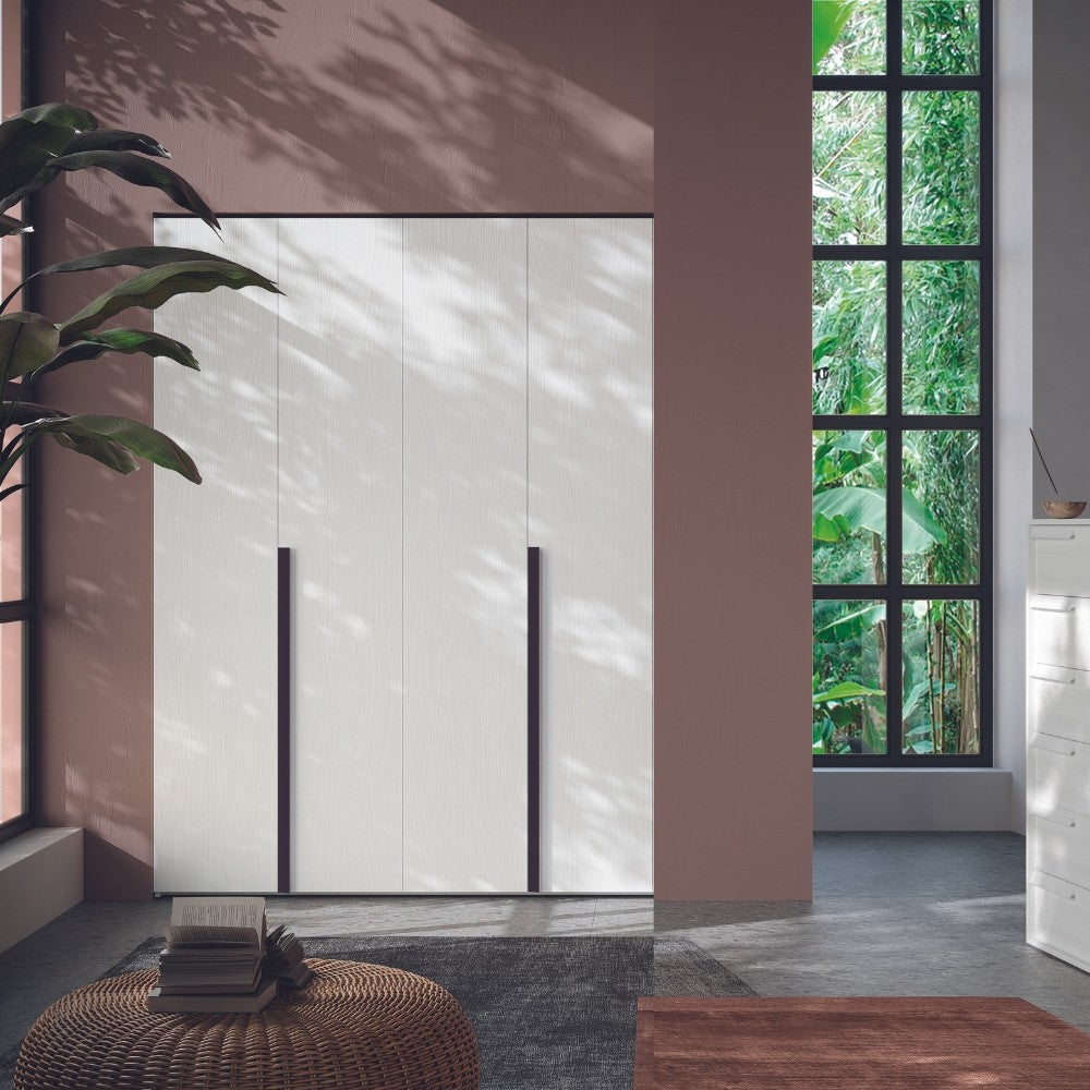 Armadio Coco 4 ante colore bianco Portland e maniglie nero opaco Effezeta