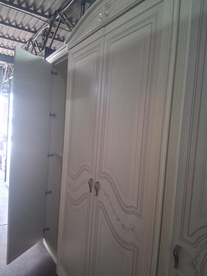 Armadio Classico Decorato - Ampio e Raffinato Mercatino Usato Crotone